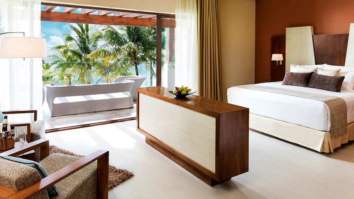 Excellent master suites at the luxury Riviera Maya beach resort | Azul Villa Esmeralda